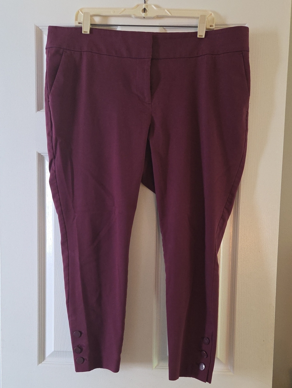 LOFT Plus By Ann Taylor Plum 16W Marisa Ankle Pants With Button Detail